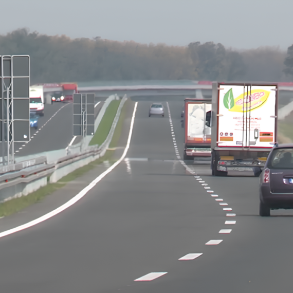 Cene i troškovi letovanja: Kolike su cene putarina do omiljenih destinacija i gde je najbolje da kupite gorivo - istražili smo (VIDEO)