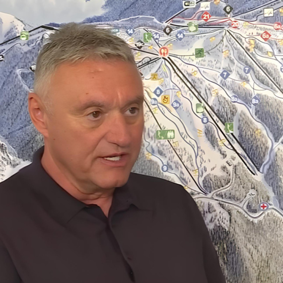 Navikli smo da tokom zime boravimo u ski centrima, ali šta nam ona nude tokom letnje sezone, koja u Srbiji počinje ove nedelje? (VIDEO)