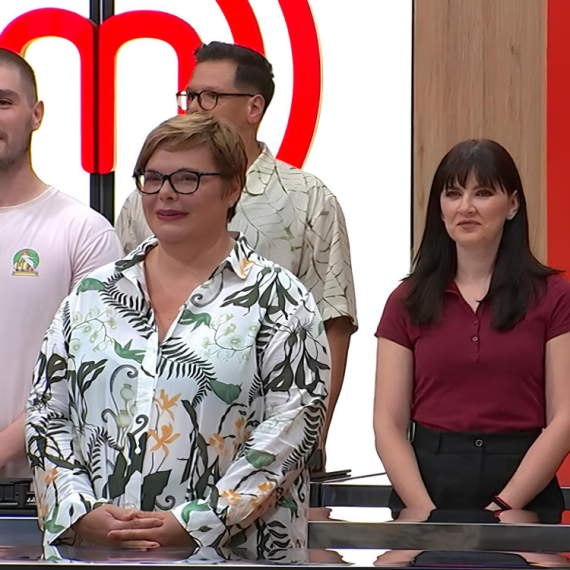 Uzbuđeni takmičari PRVI PUT ušli u kuhinju "MASTERCHEFA": Preko TV je delovao dobro, ali uživo je 100 PUTA BOLJE! (VIDEO)