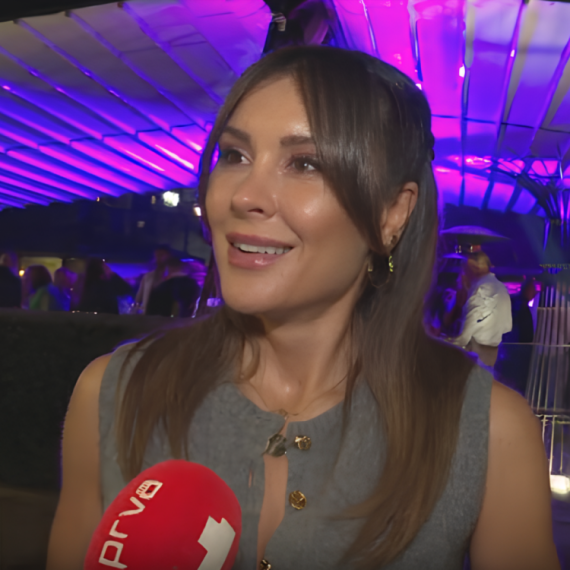 "Pre nego što otkuca ponoć, PRETVORIM SE U BUNDEVICU i..."! Šta je Dragana Mićalović ovim htela da poruči?